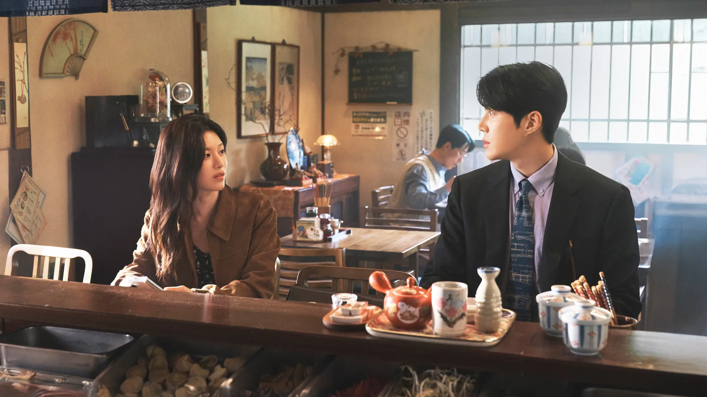 Can this Love be Translated? starring Kim Seon-ho, Go Youn-jung